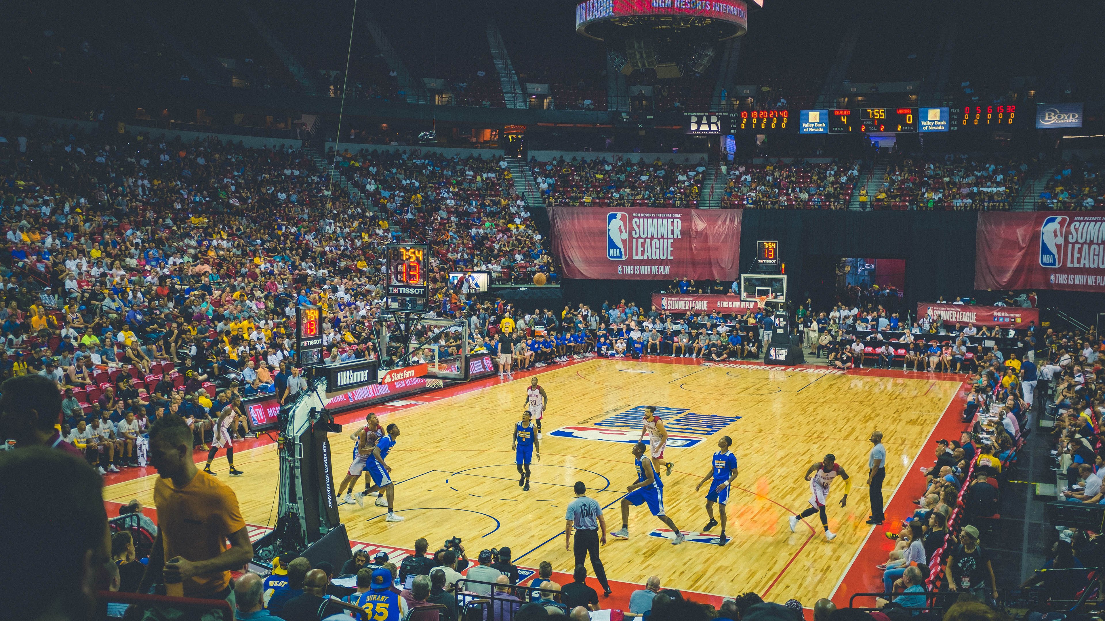 “黑马突围：联盟中最具突破性的球队故事”，黑马对战